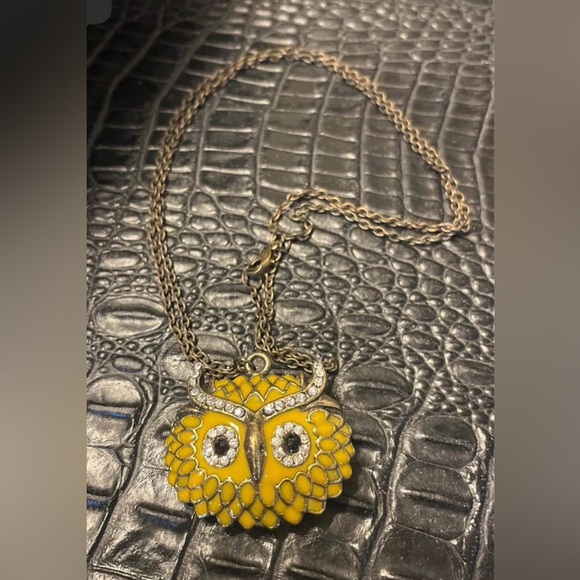 Vintage Owl Yellow/Rhinestone Pendant & Necklace - Picture 6 of 7